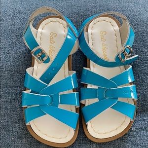 Saltwater Sandals size 11